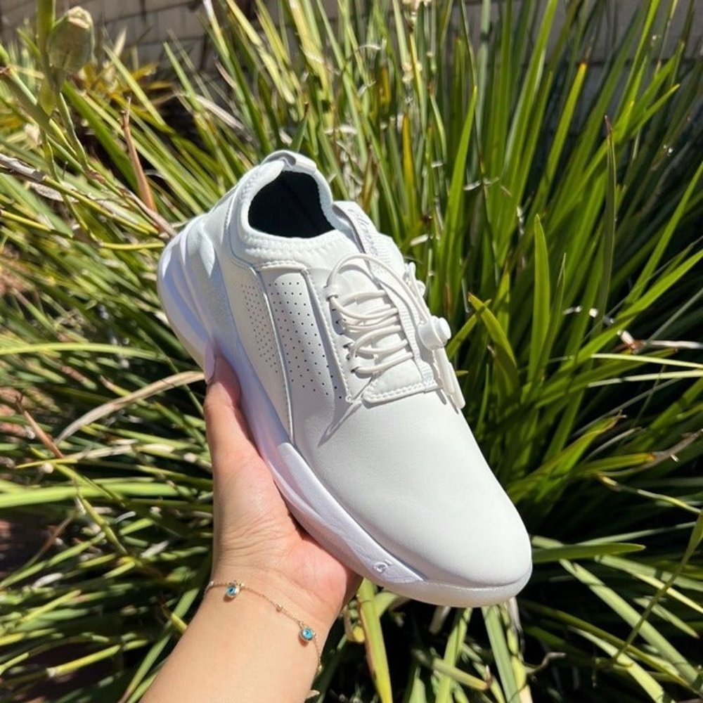 Clove Womens Healthcare Brilliant White Sneaker NEW - Picture 10 of 12